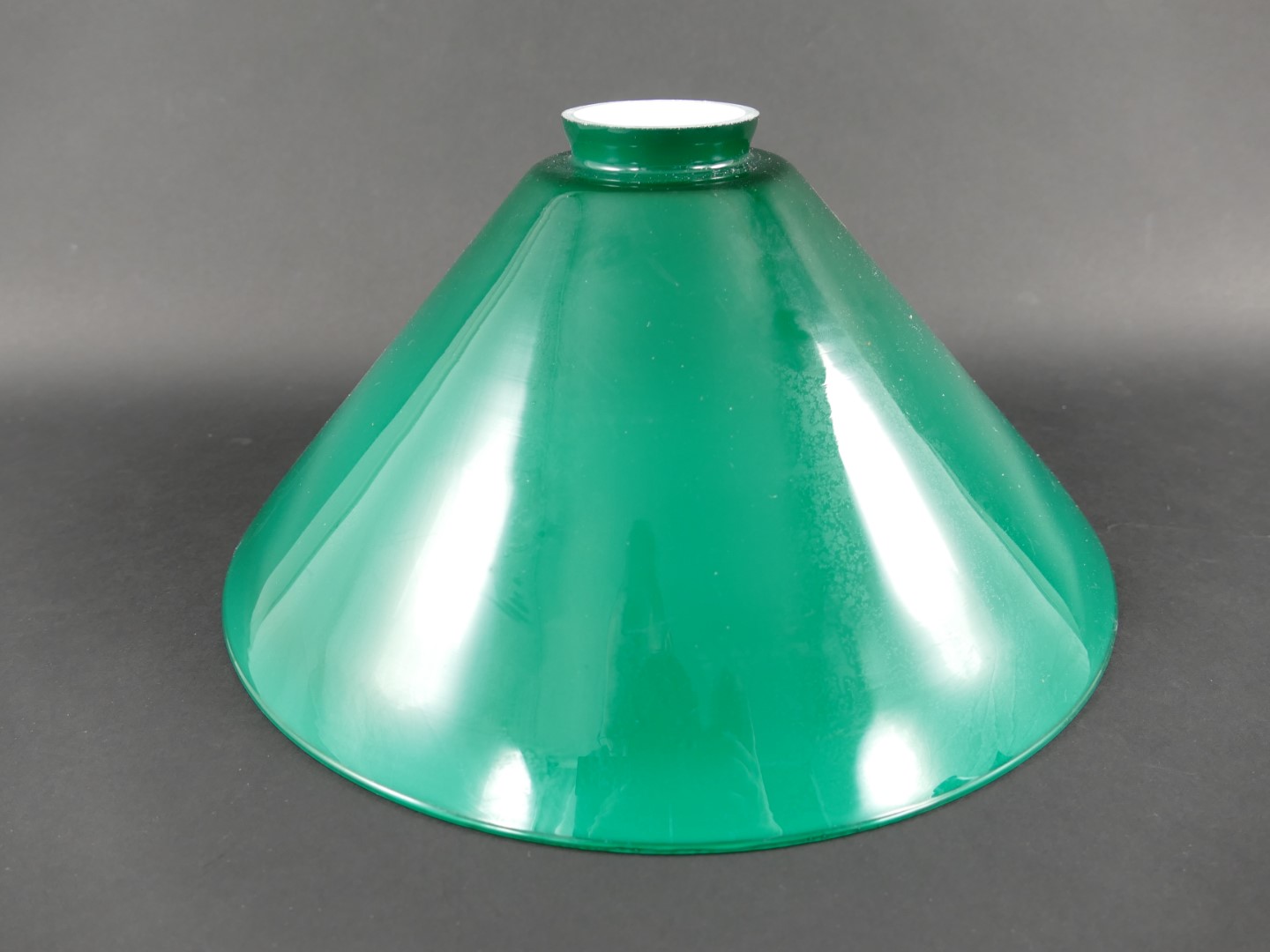 *NT Lampenschirm grün!!!!! Gh.6cm D.30x14cm *NT Lampenschirm grün!!!!! Gh.6cm D.30x14cm
