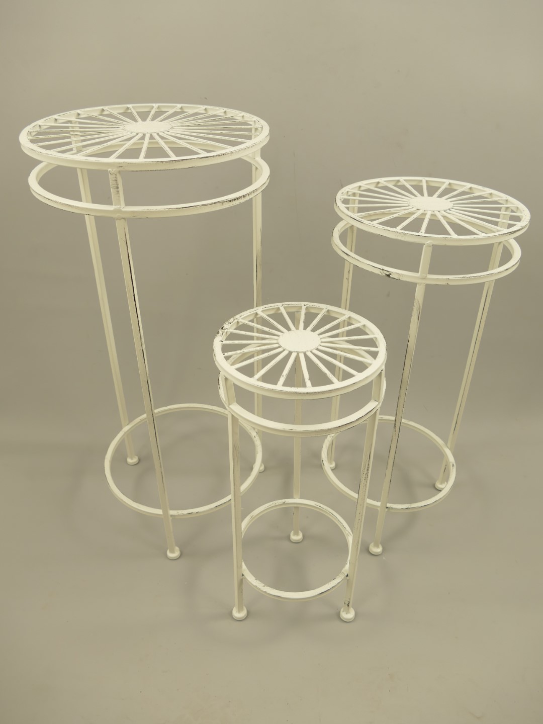 ?? Tisch Eisen Rund rustikal weiss Set/3 H.46-66cm ?? Tisch Eisen Rund rustikal weiss Set/3 H.46-66cm