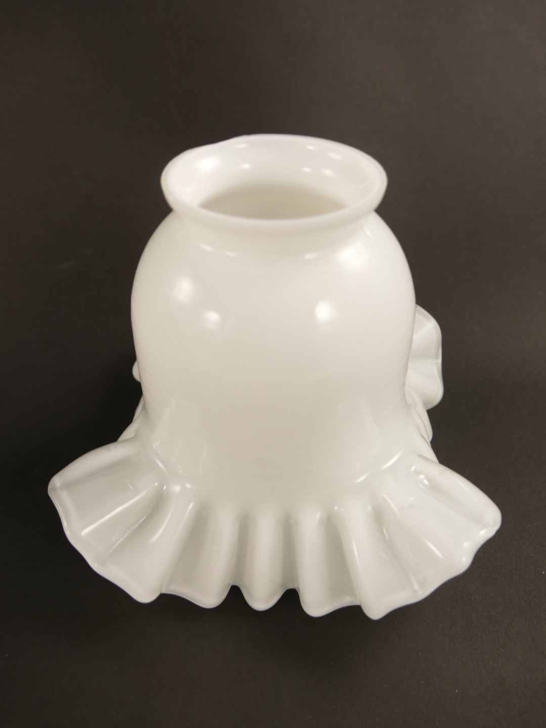 Lampenschirm weiss Gh.6cm H.11x15cm Lampenschirm weiss Gh.6cm H.11x15cm
