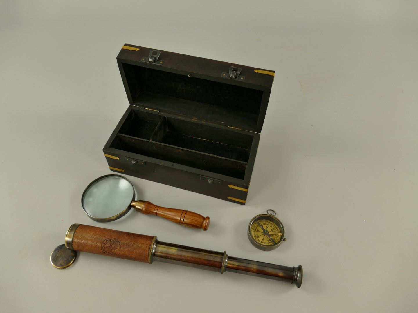 Nautikset Mes./leder patina Holz Box L.23x11cm Nautikset Mes./leder patina Holz Box L.23x11cm