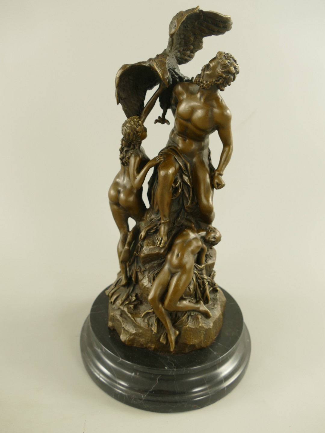 Figur Bronze Prometheus beklagt Okeaniden H.34cm
