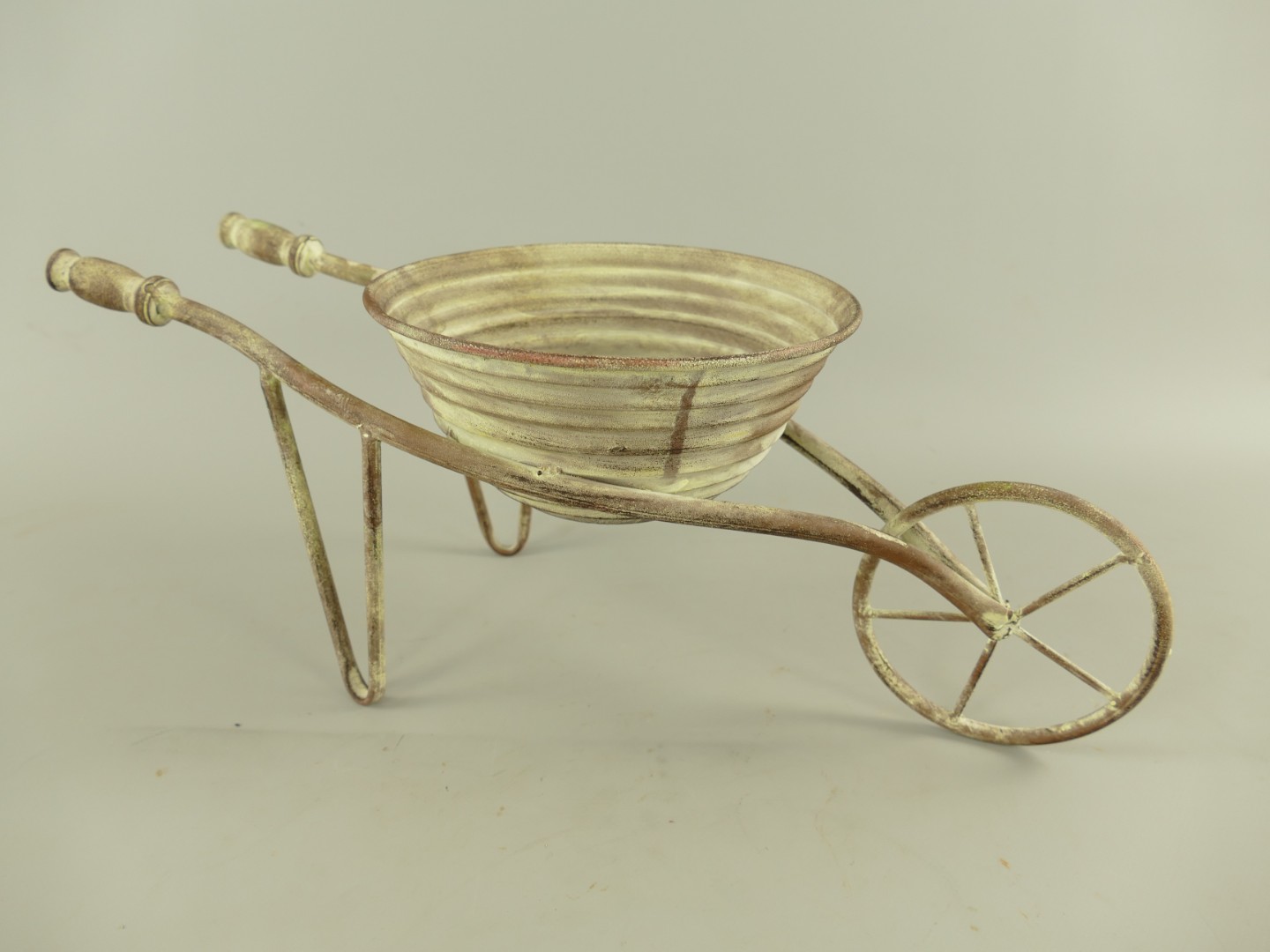 Blumen Schubkarre weiss rustikal L.48cm Blumen Schubkarre weiss rustikal L.48cm