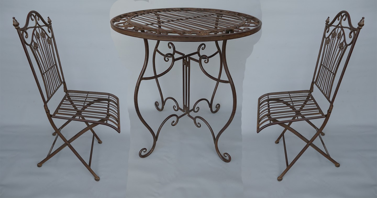 337017RBaekiIaX2rjtHcR *NT 2xStuhl/Tisch(70) H.95cm Eisen rust. BRAUN!!!