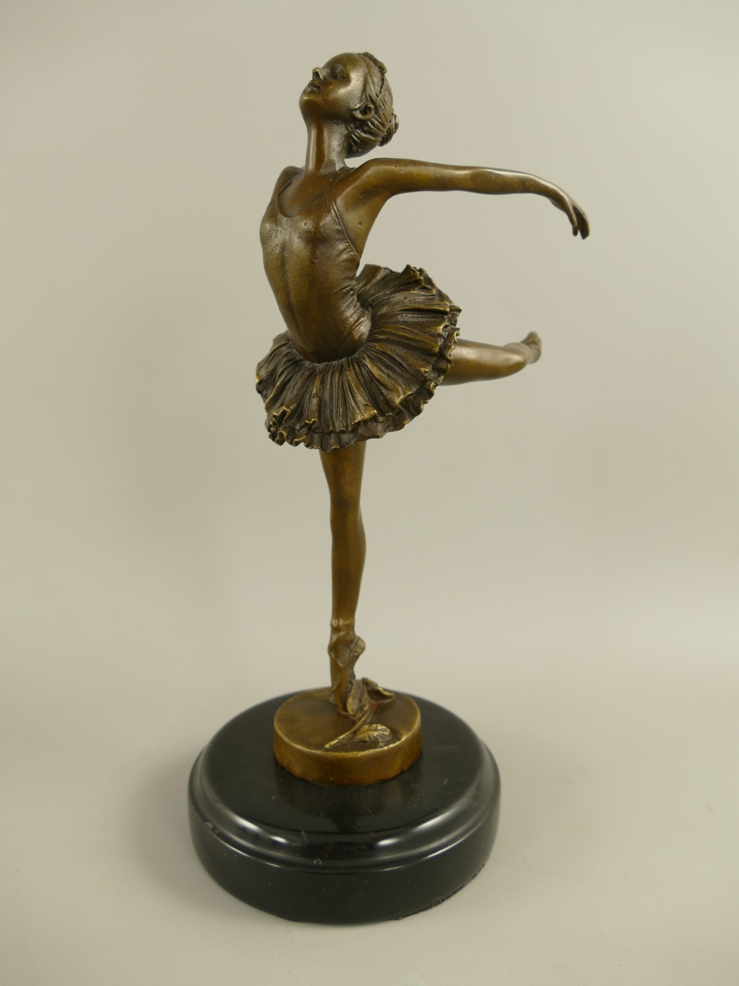 Figur Bronze Ballerina H.28x12x16cm Figur Bronze Ballerina H.28x12x16cm