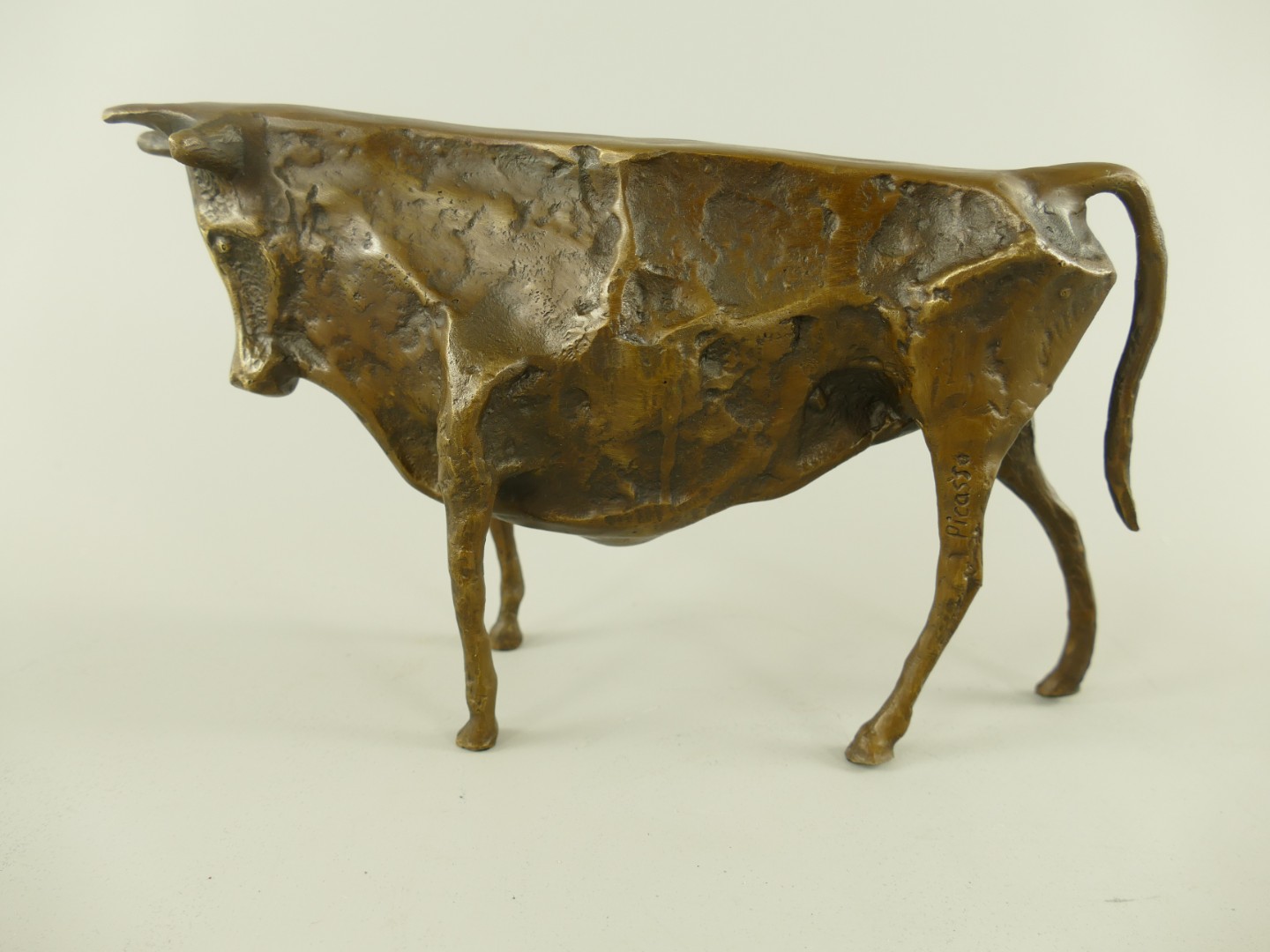 Figur Bronze Stier L.23x14cm