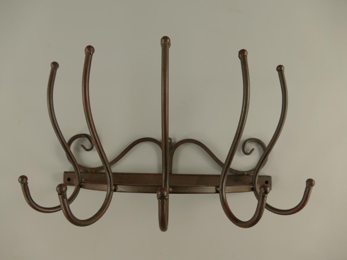 Wandhaken Eisen RÖSTIG farbig L.38x22x22cm Wandhaken Eisen RÖSTIG farbig L.38x22x22cm