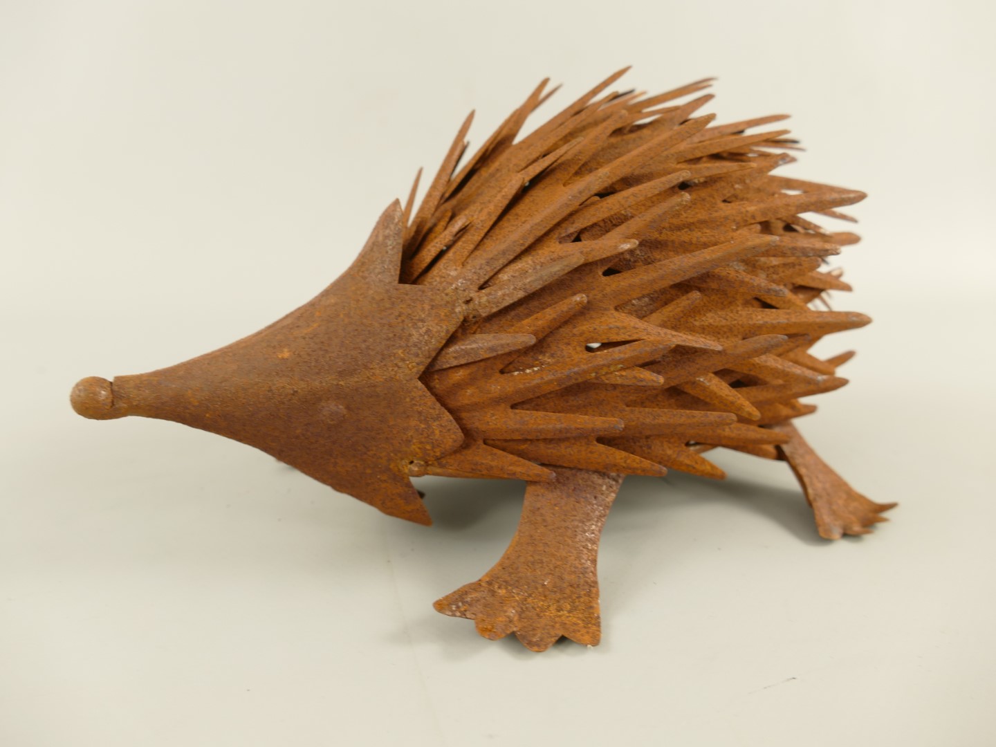 335043a Igell Eisen Naturrost Farbig L.25cm