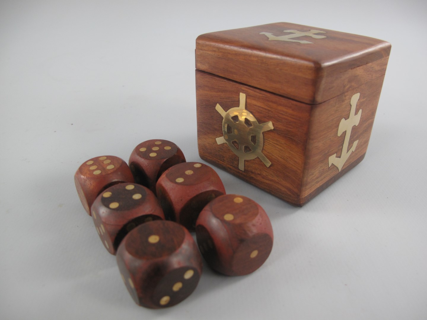 244022-6a *ANG Würfel(6St.) Holzbox motiv(Nautic) 7x7x7cm