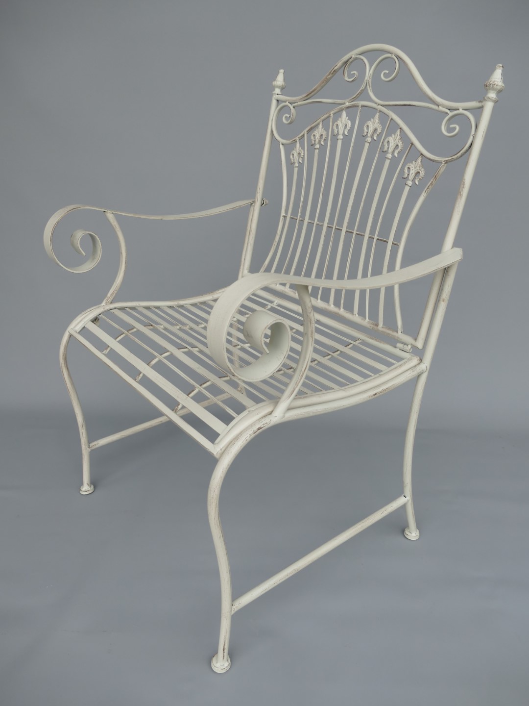 Stuhl Eisen rustikal weiss H.95cm Stuhl Eisen rustikal weiss H.95cm