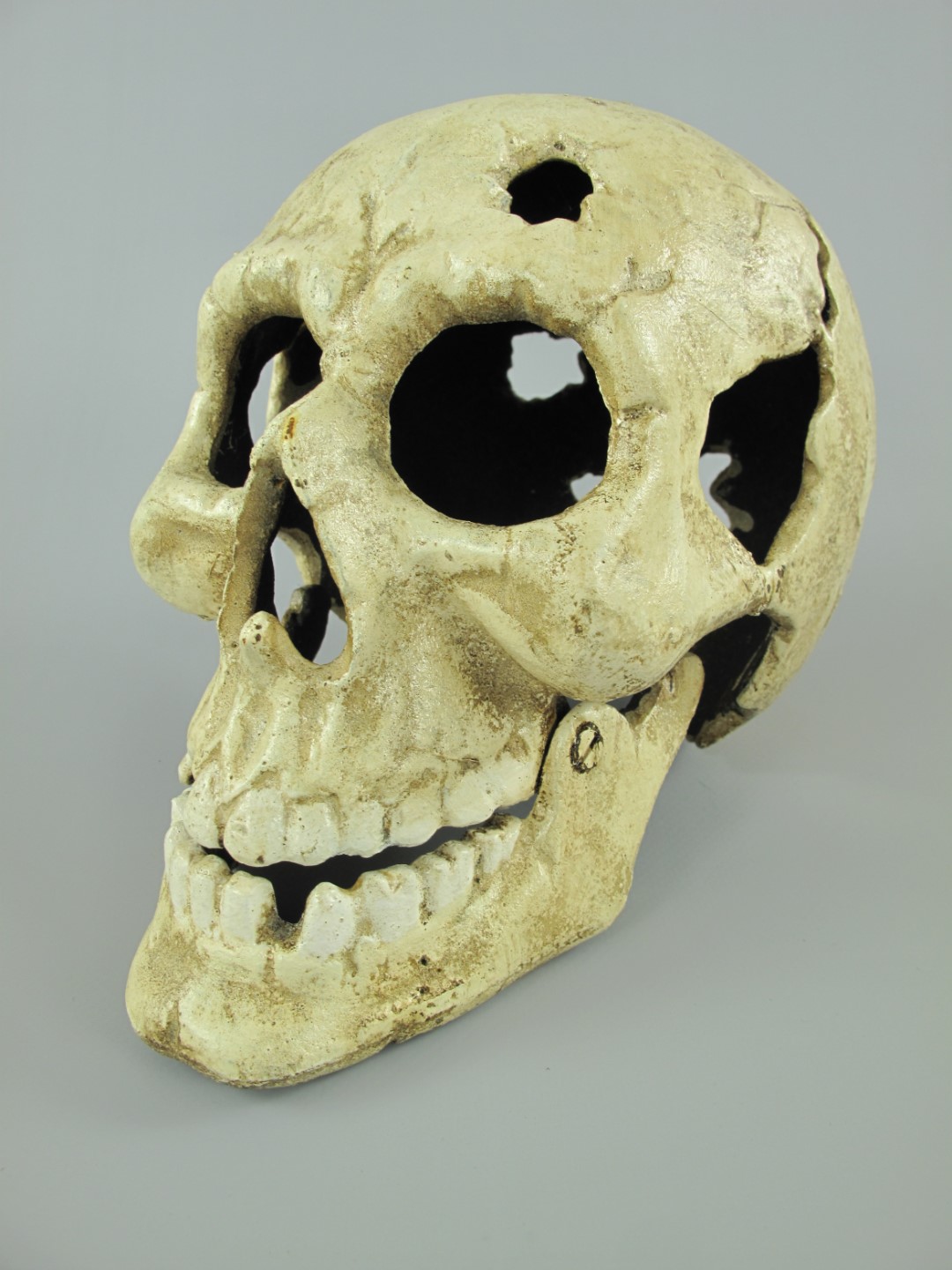 Totenkopf Eisen weiss H.17x22cm Totenkopf Eisen weiss H.17x22cm