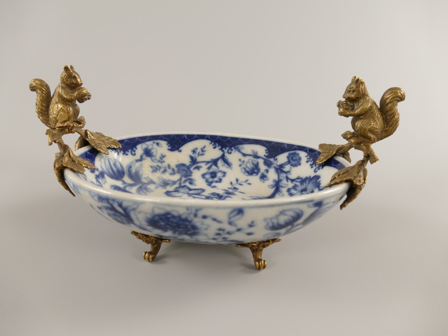 Schale Eichhörn BLAU!! Porzel./Mes. L.20x10cm Schale Eichhörn BLAU!! Porzel./Mes. L.20x10cm