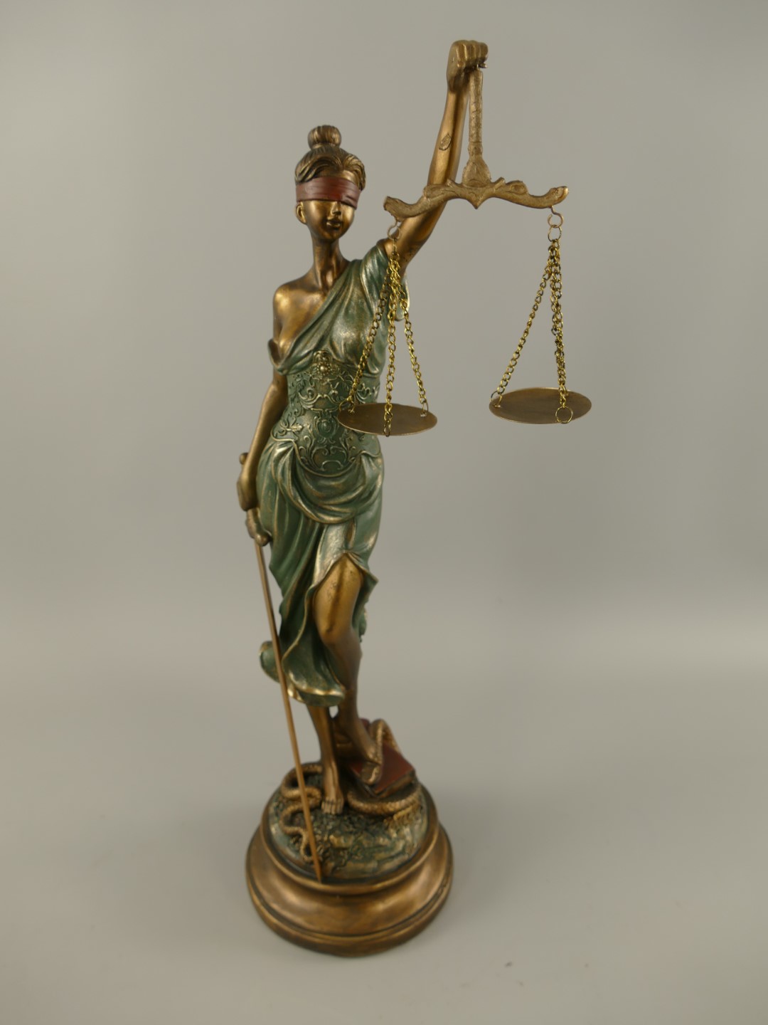 Justitia Polystein BRONZE farbig H.53x18cm