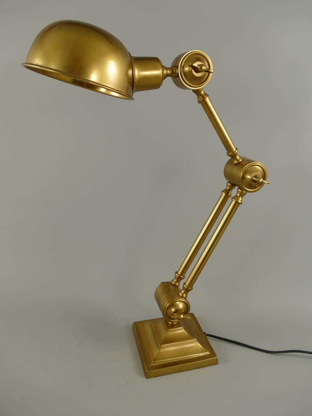 Stehlampe ALU Messing brüniert farbig H.60x15cm