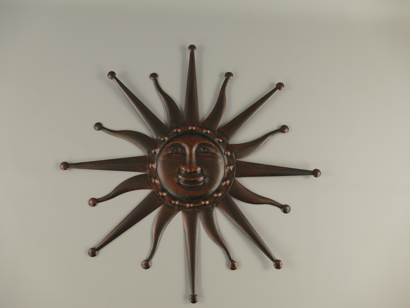 Wandornament SONNE antik Eisen Kupfer/Braun D.60cm Wandornament SONNE antik Eisen Kupfer/Braun D.60cm