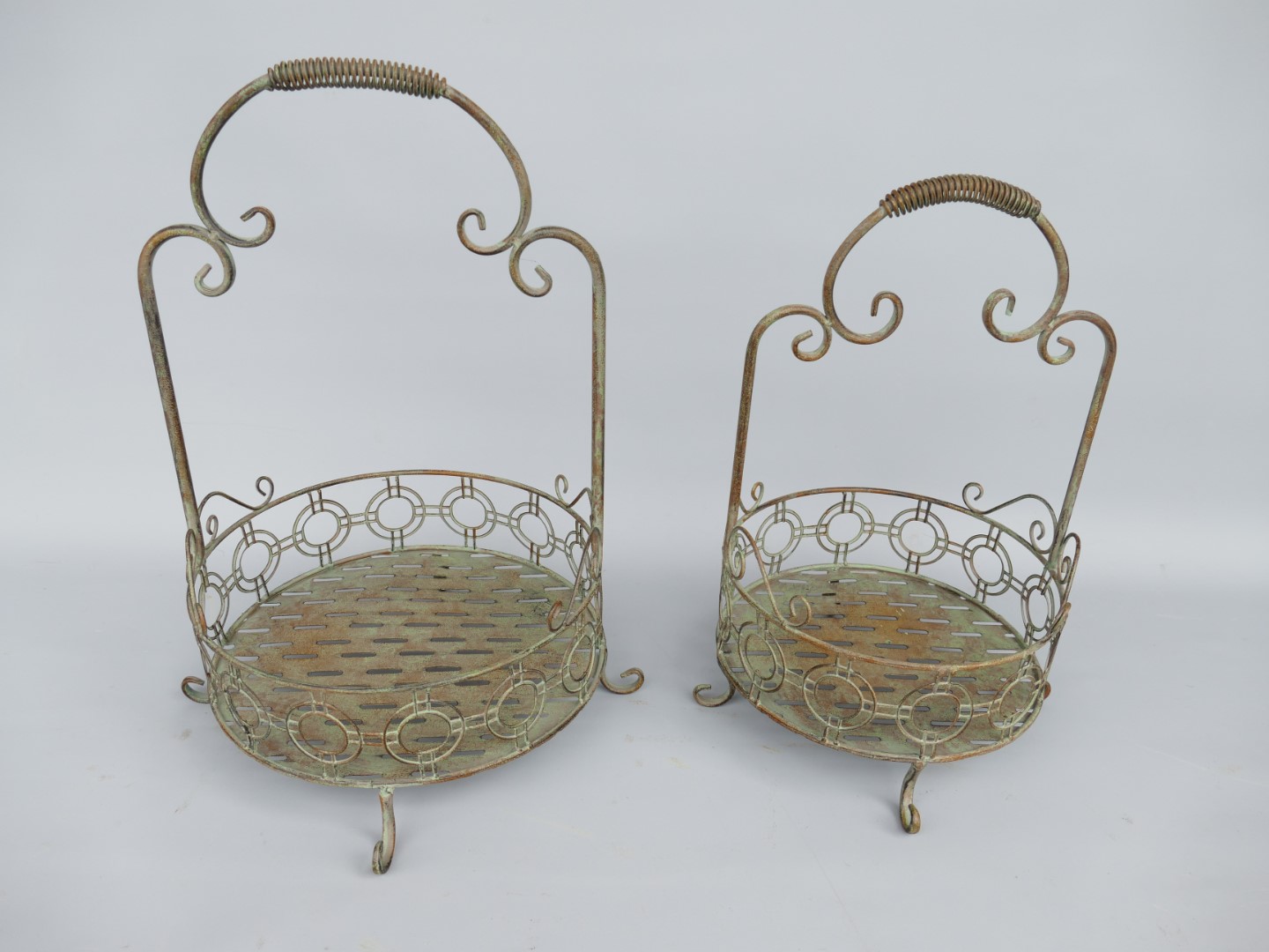 Korbset Rund Eisen rustikal grün Set/2 H.55/48cm Korbset Rund Eisen rustikal grün Set/2 H.55/48cm