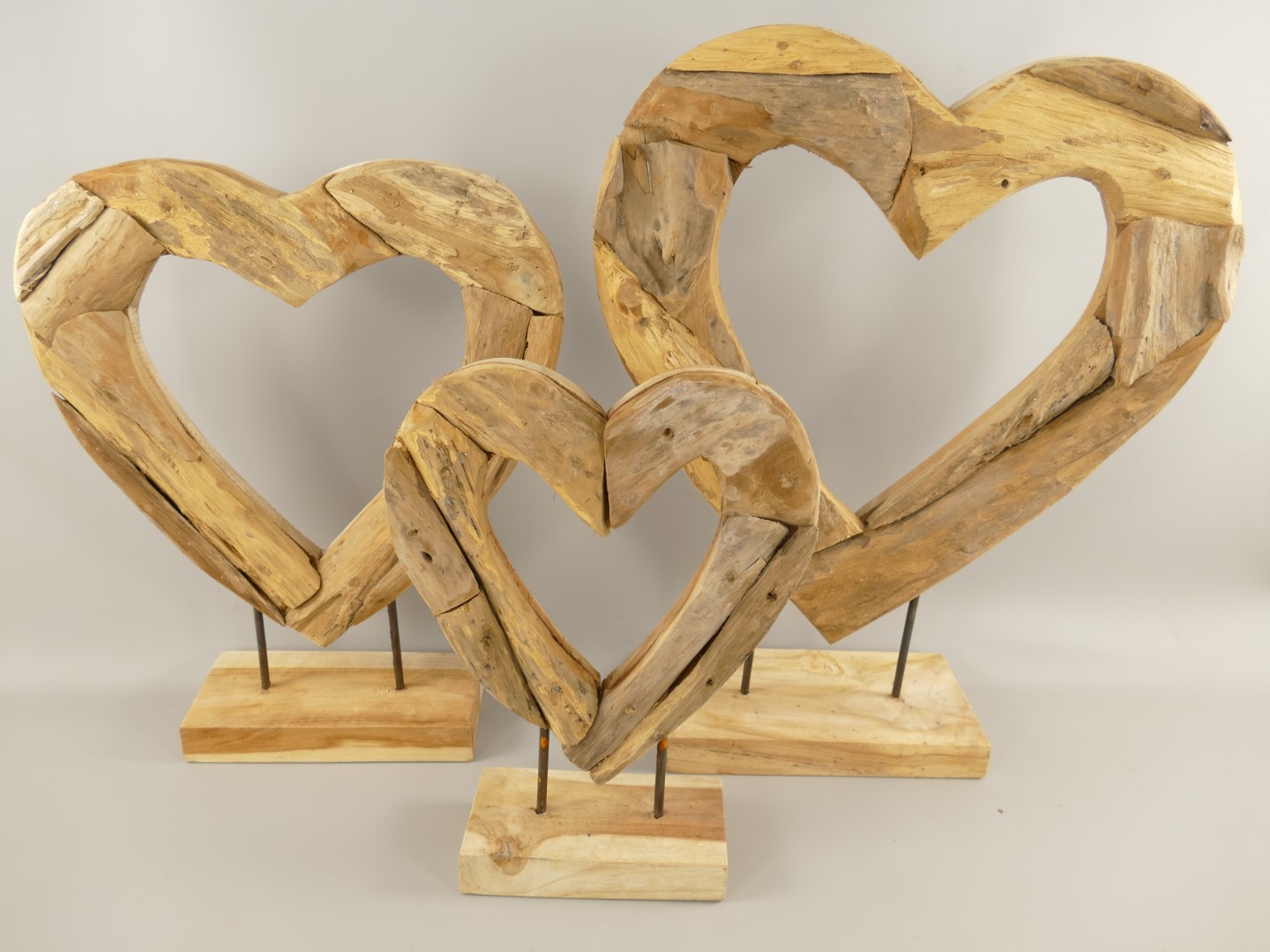 *NT Deko Herz Teak Holz/Eisen 3/Set H.40-60cm *NT Deko Herz Teak Holz/Eisen 3/Set H.40-60cm