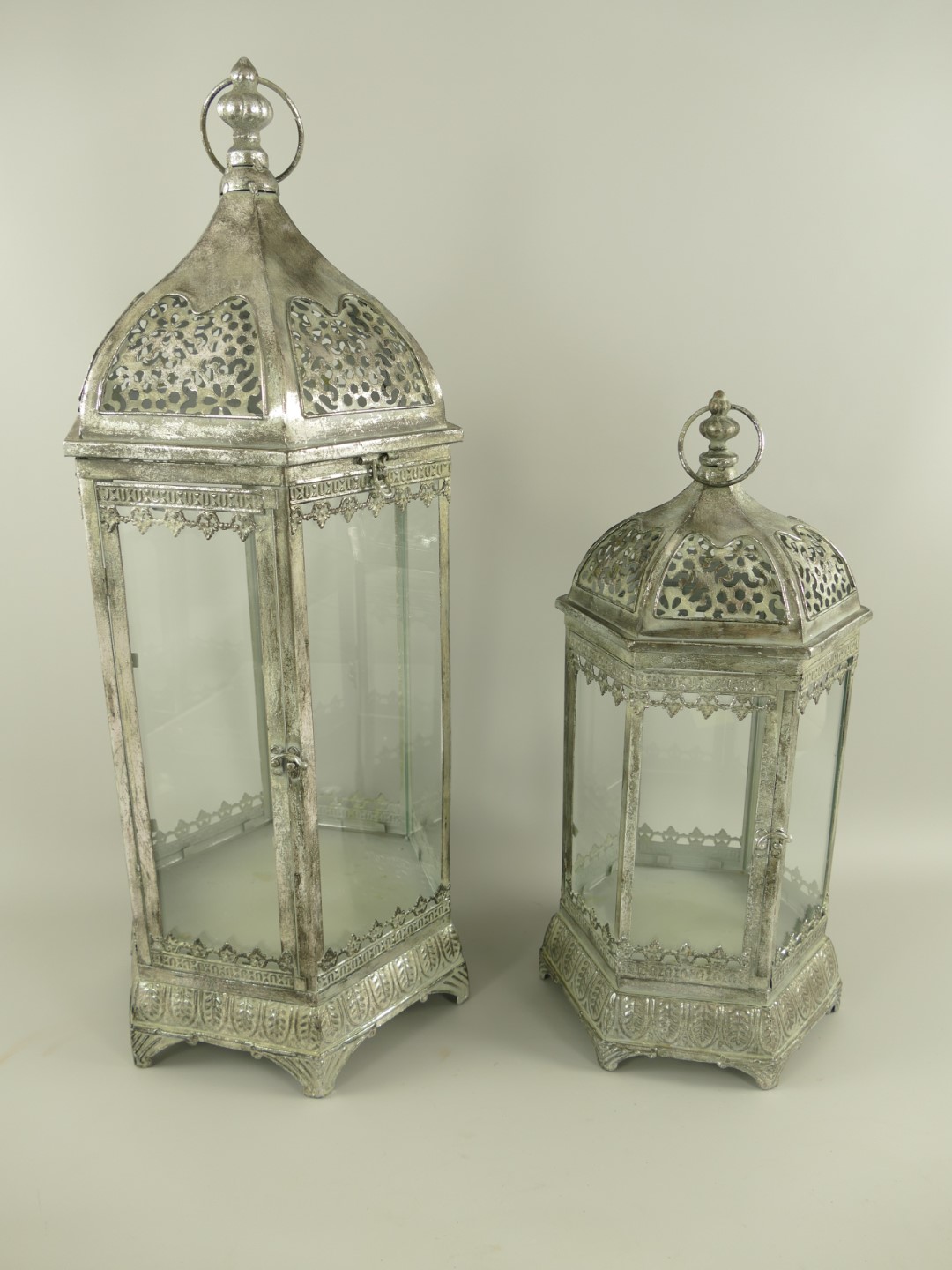 (*) Latern Eisen silber farbe Set/2 H.50/72cm (*) Latern Eisen silber farbe Set/2 H.50/72cm