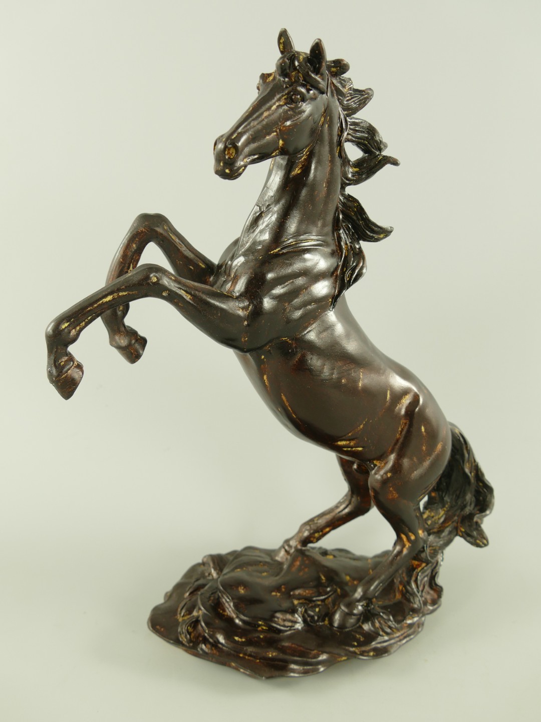 Pferd Polyst. braun farbig H.35x25x12cm