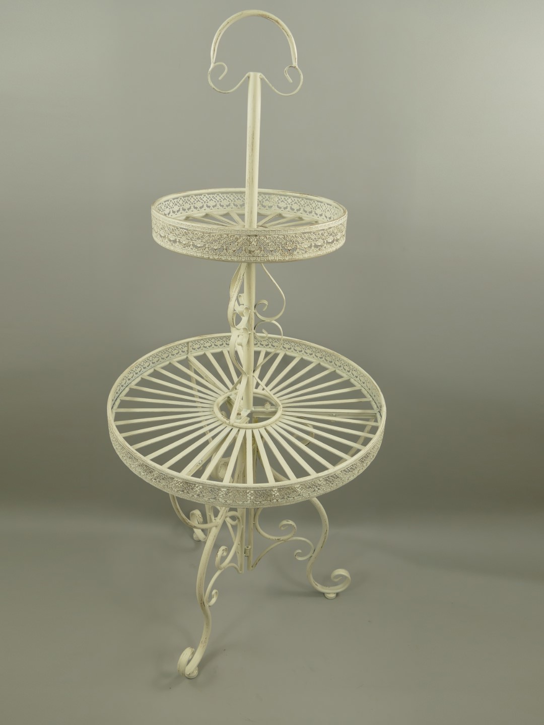 Etagere 2-tlg. Eisen rustikal weiss H.140x60cm Etagere 2-tlg. Eisen rustikal weiss H.140x60cm