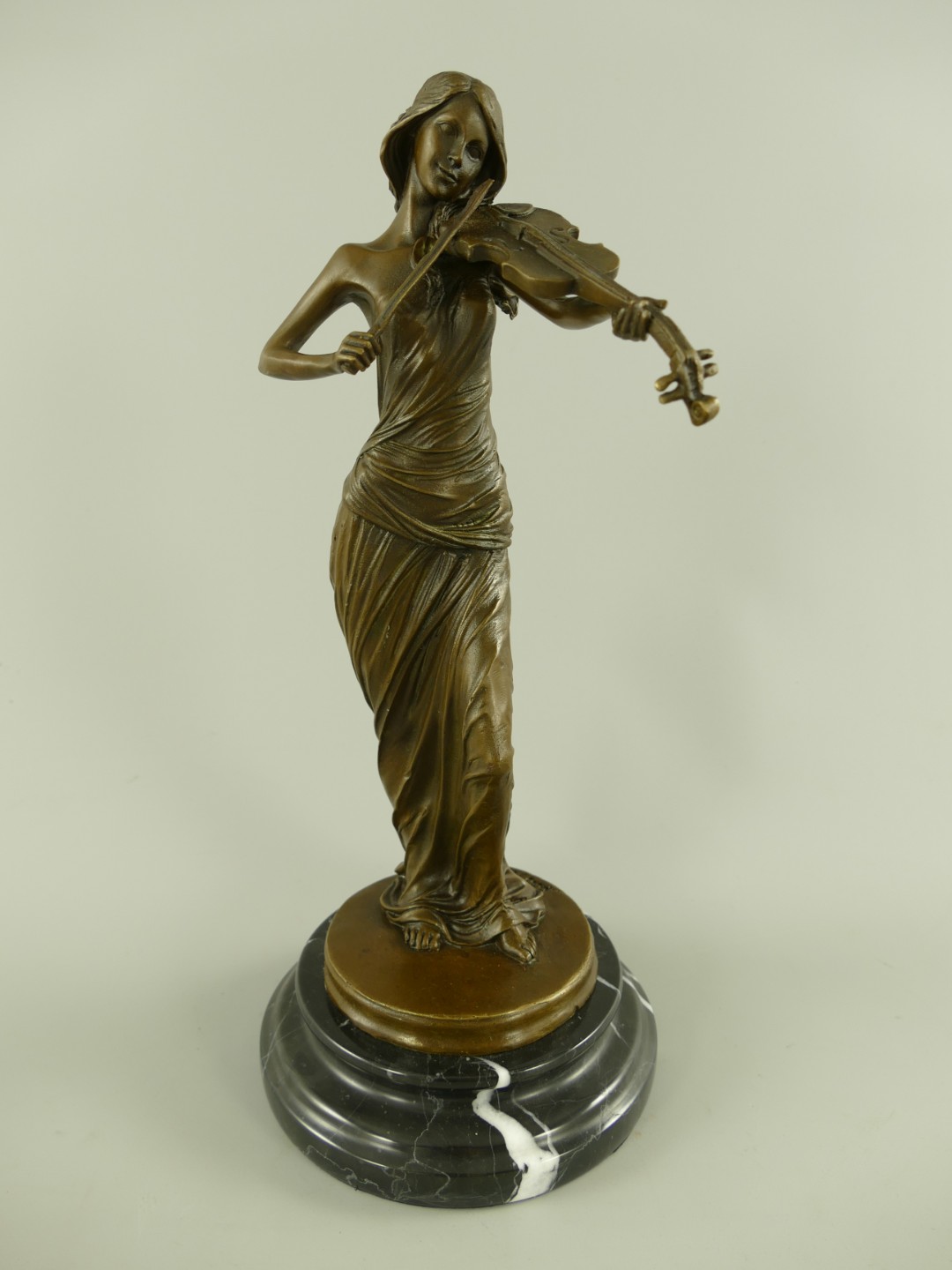 Figur Bronze Frau mit Violine H.34x17x15cm Figur Bronze Frau mit Violine H.34x17x15cm