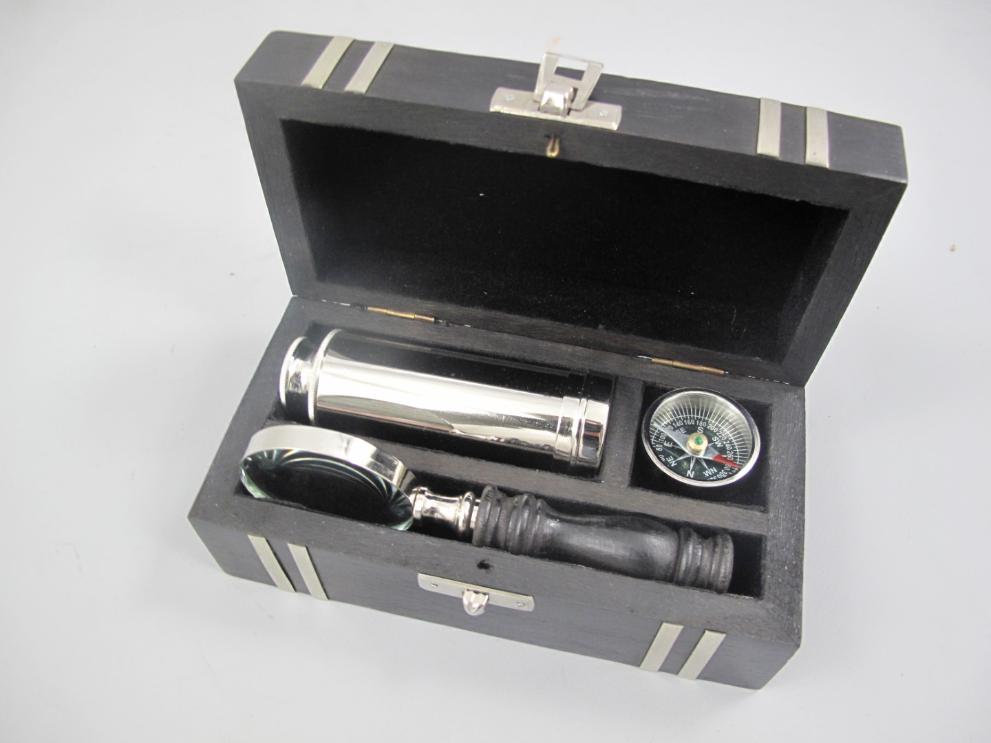 Nautikset vernickelt Holzdose L.18cm Nautikset vernickelt Holzdose L.18cm