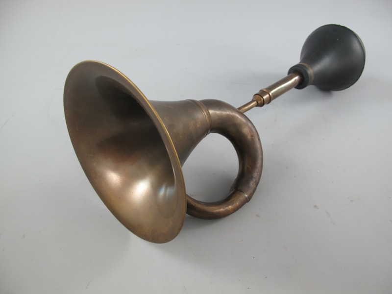 Autohorn Messing brüniert L.44cm Autohorn Messing brüniert L.44cm